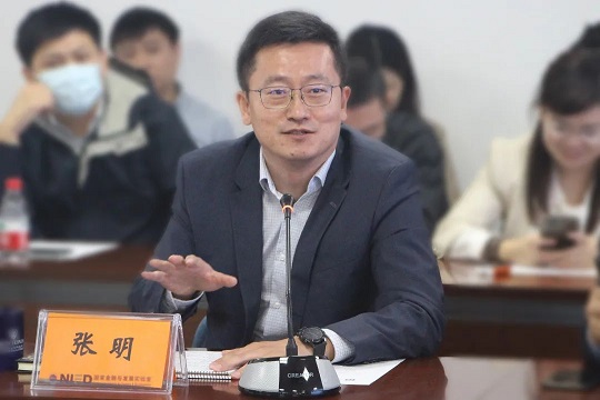 张明1.jpg