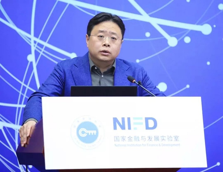 邵宇1.jpg